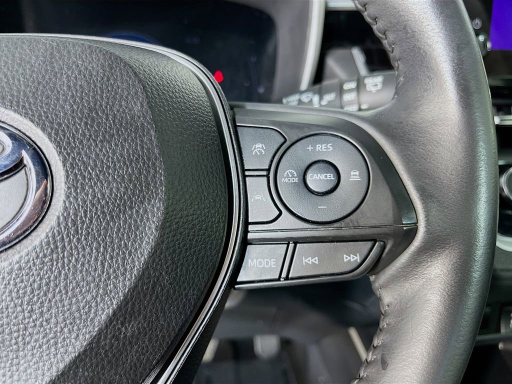 Used 2024 Toyota Corolla Cross AWD Hybrid w/ Convenience Package image 17