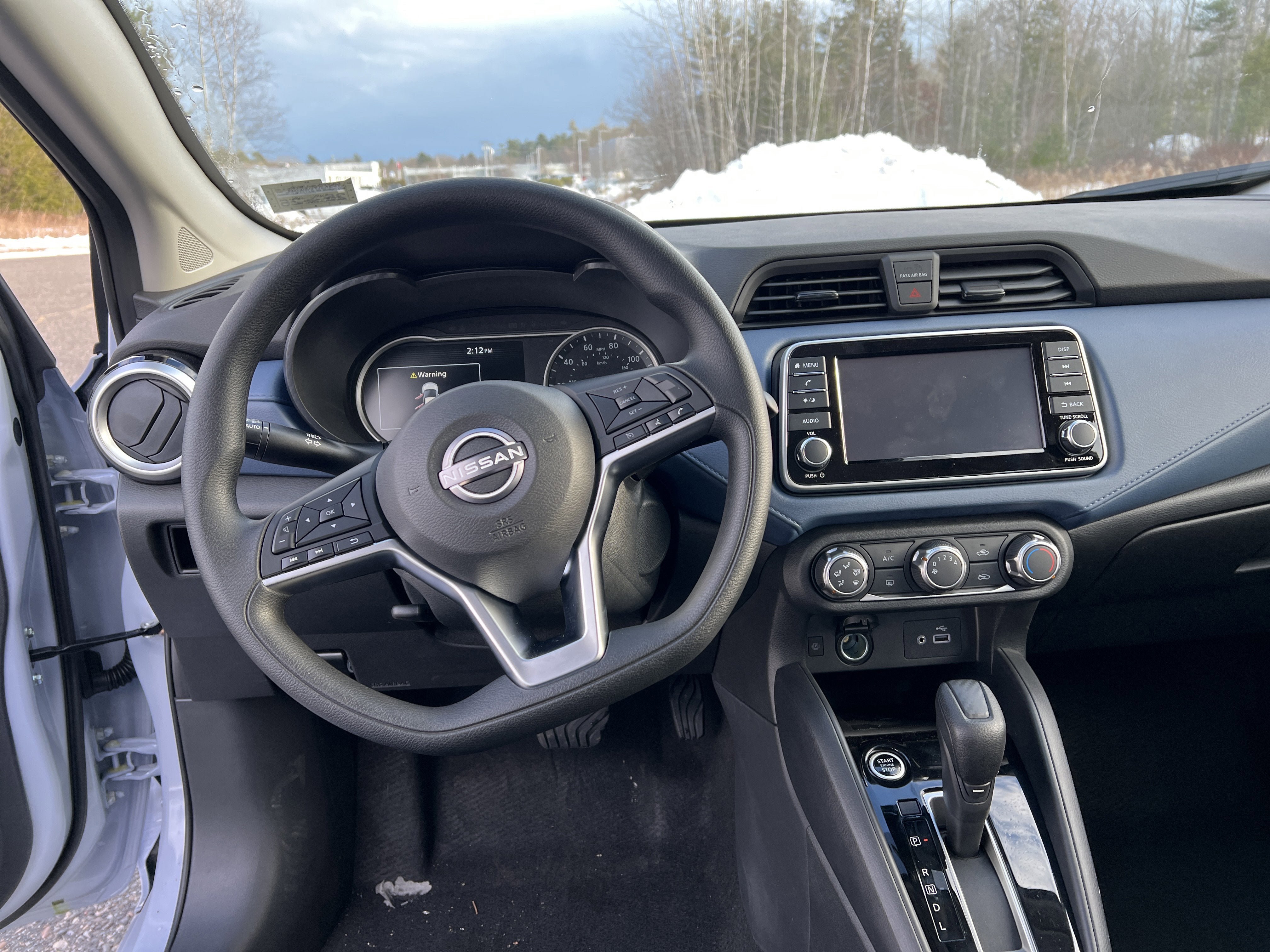 New 2025 Nissan Versa SV w/ Trunk Package FWD image 19