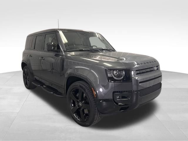 New 2025 Land Rover Defender 110 X-Dynamic SE image 3