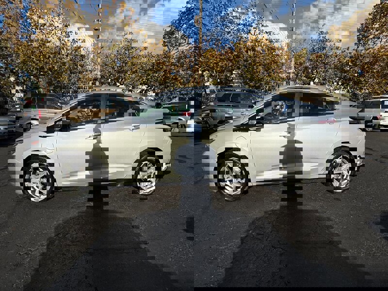 Used 2016 Chevrolet Volt LT w/ Comfort Package image 8