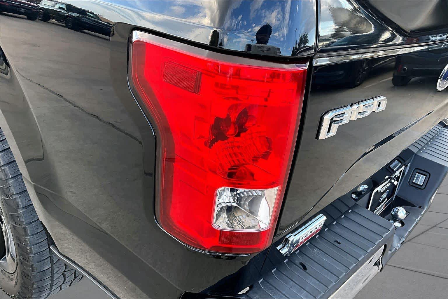 Used 2016 Ford F150 XLT RWD image 28