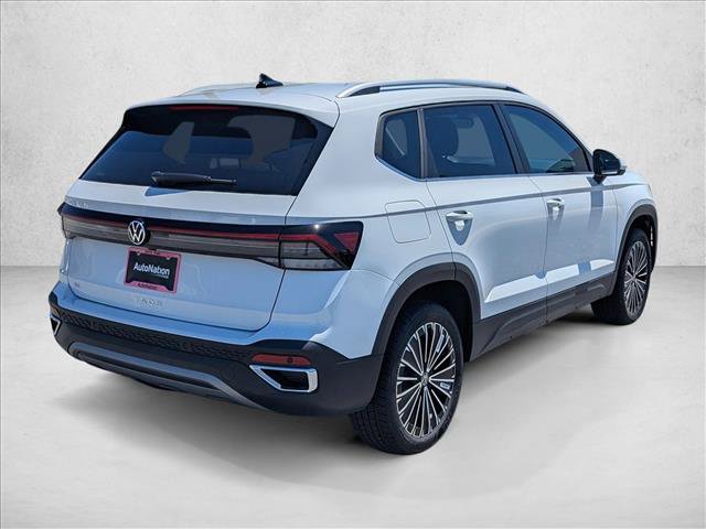 New 2026 Volkswagen Taos SE FWD image 5