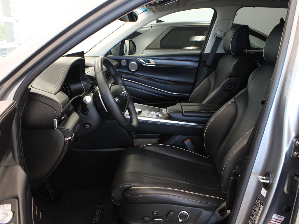 Used 2024 Genesis GV80 2.5T w/ Prestige Package AWD/4WD image 13