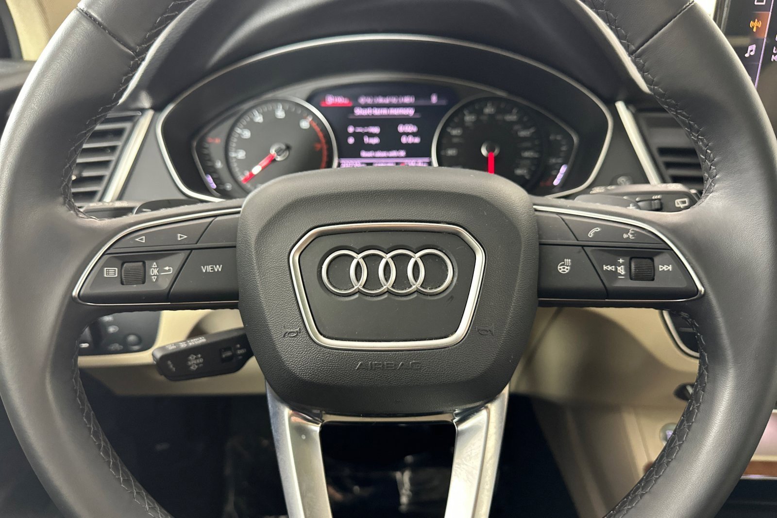 Used 2023 Audi Q5 2.0T Premium w/ Convenience Package image 21