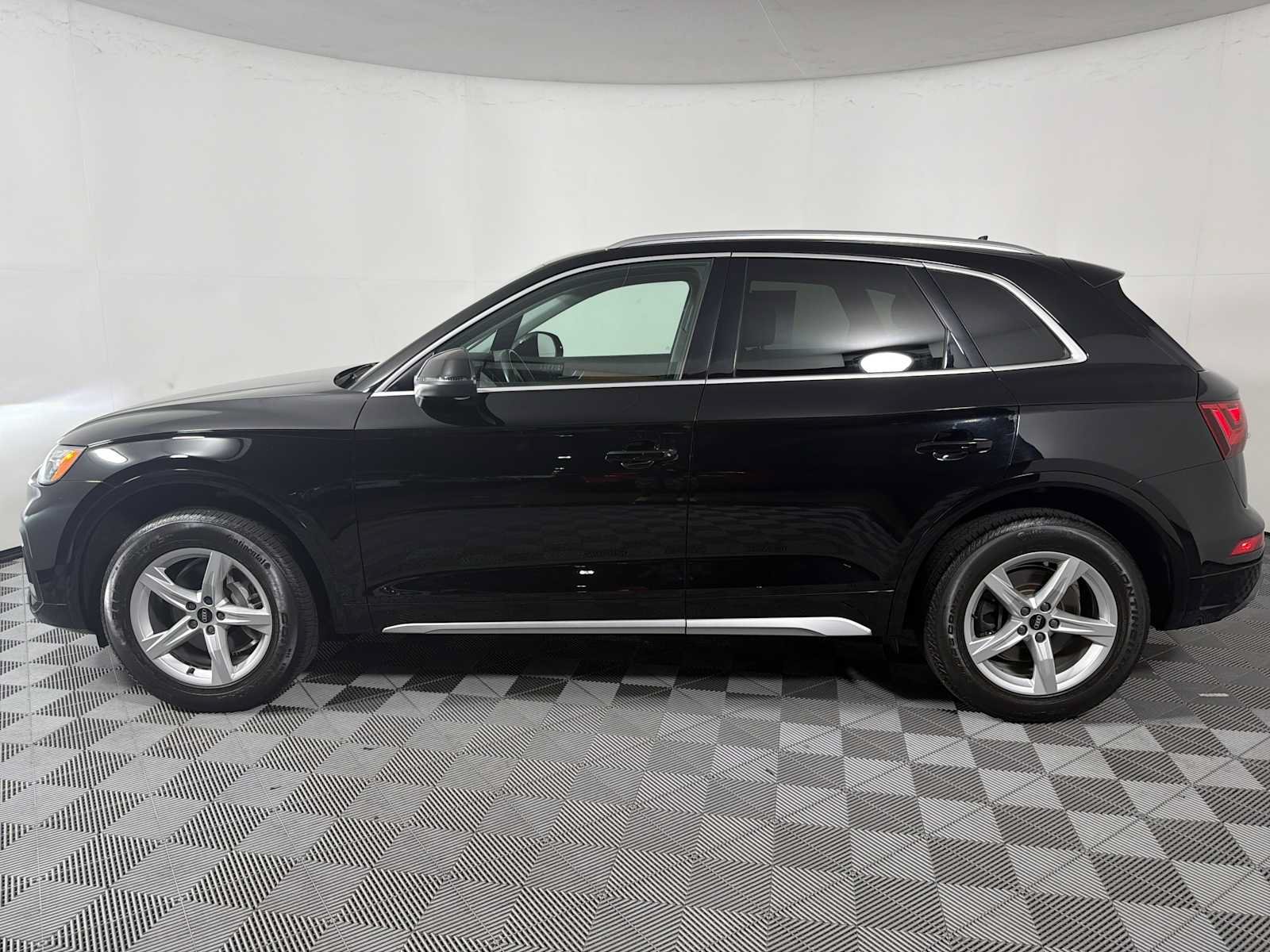 Used 2021 Audi Q5 2.0T Premium AWD/4WD image 5