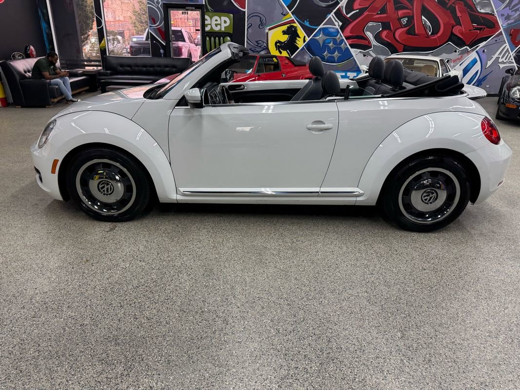 Used 2016 Volkswagen Beetle 1.8T Denim image 2