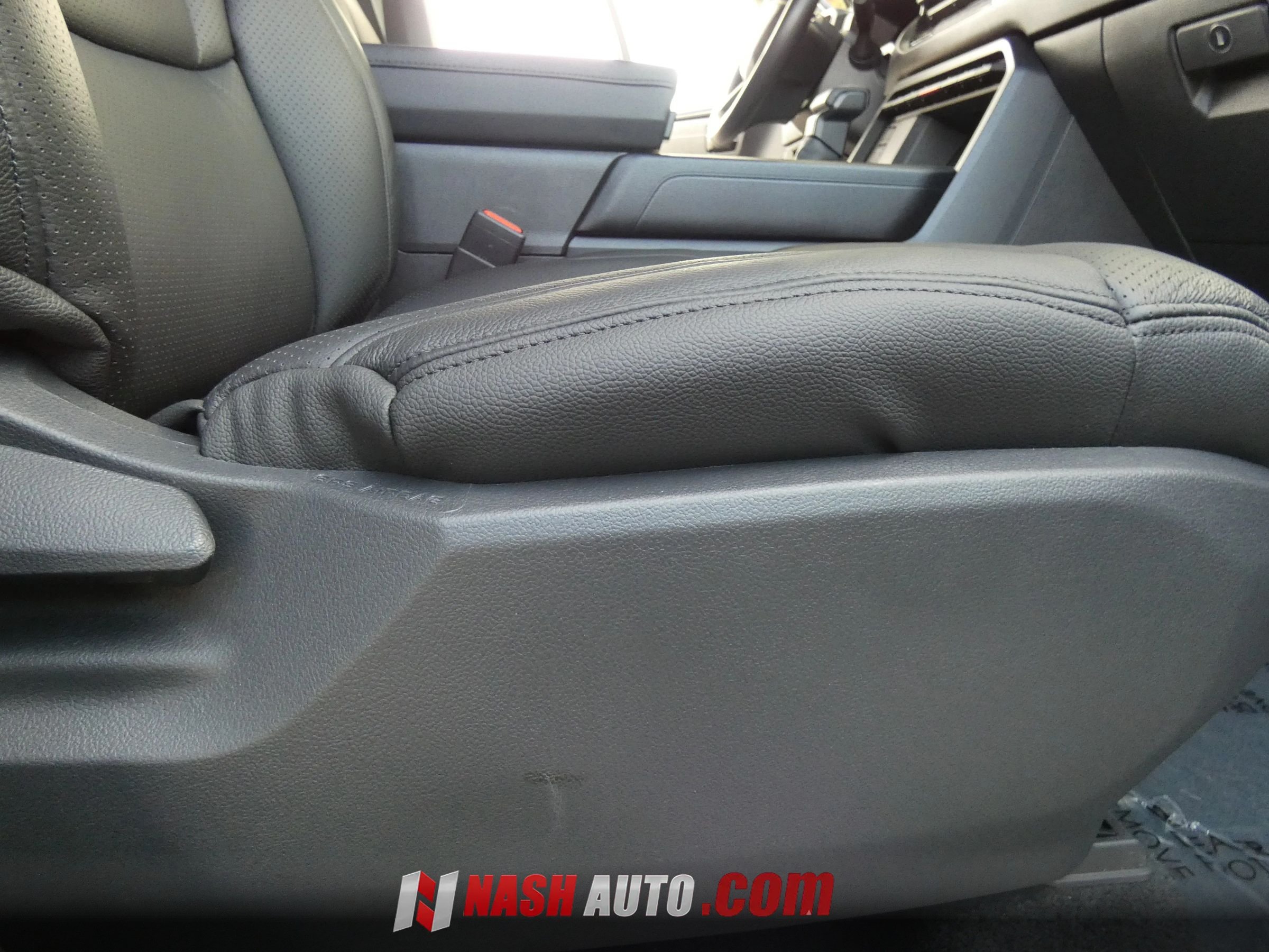 Used 2026 Toyota Tundra SR AWD/4WD image 38
