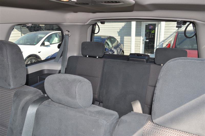 Used 2015 Nissan Armada SV image 14