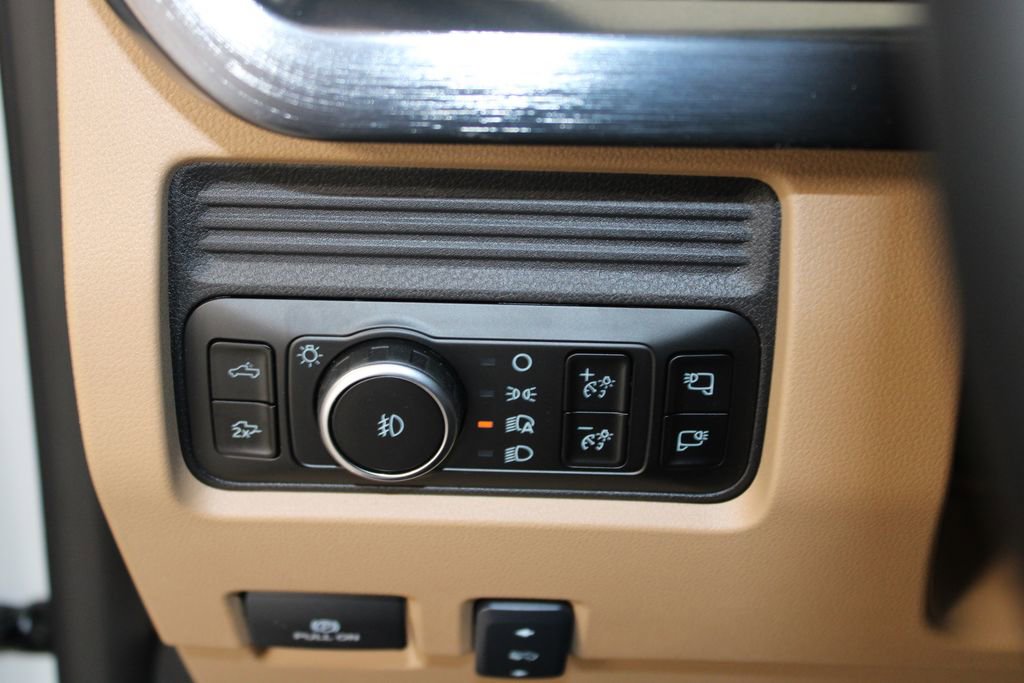 New 2026 Ford F250 Lariat w/ Chrome Package image 45