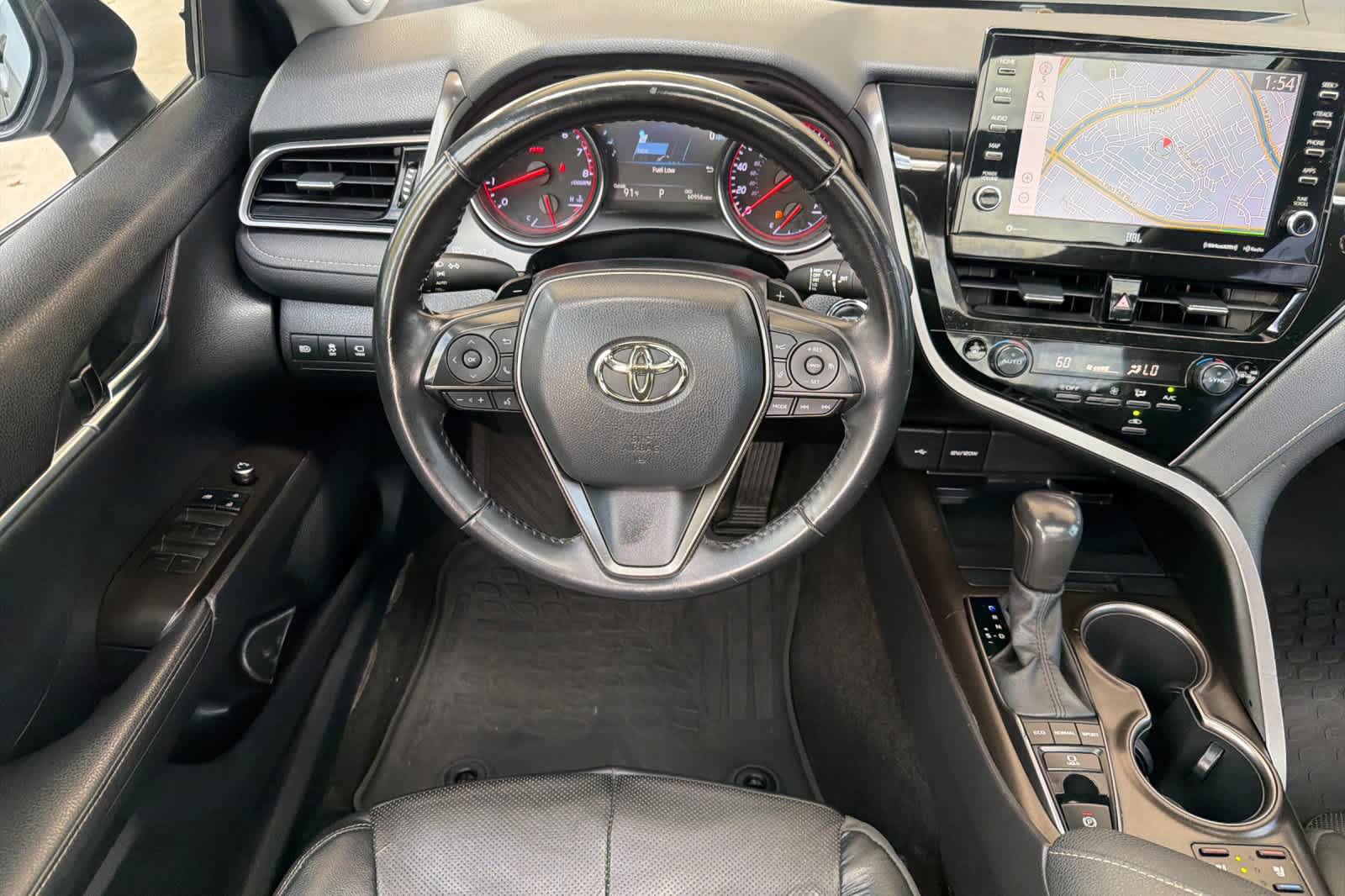 Used 2022 Toyota Camry XSE w/ Navigation Package FWD image 15