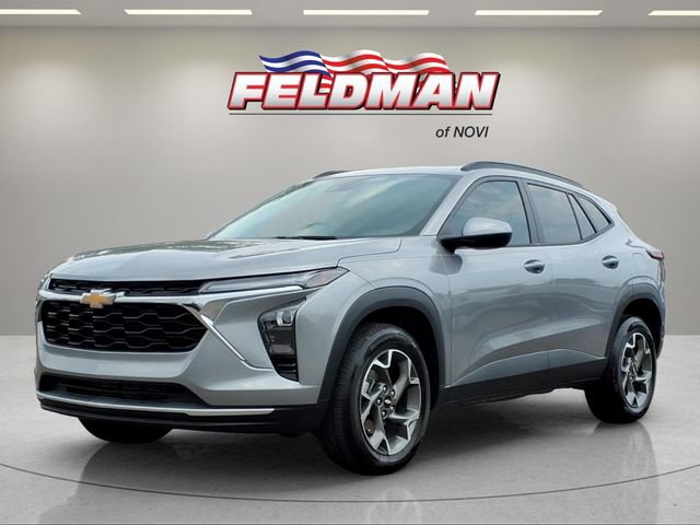Used 2025 Chevrolet Trax LT w/ Driver Confidence Package FWD image 1