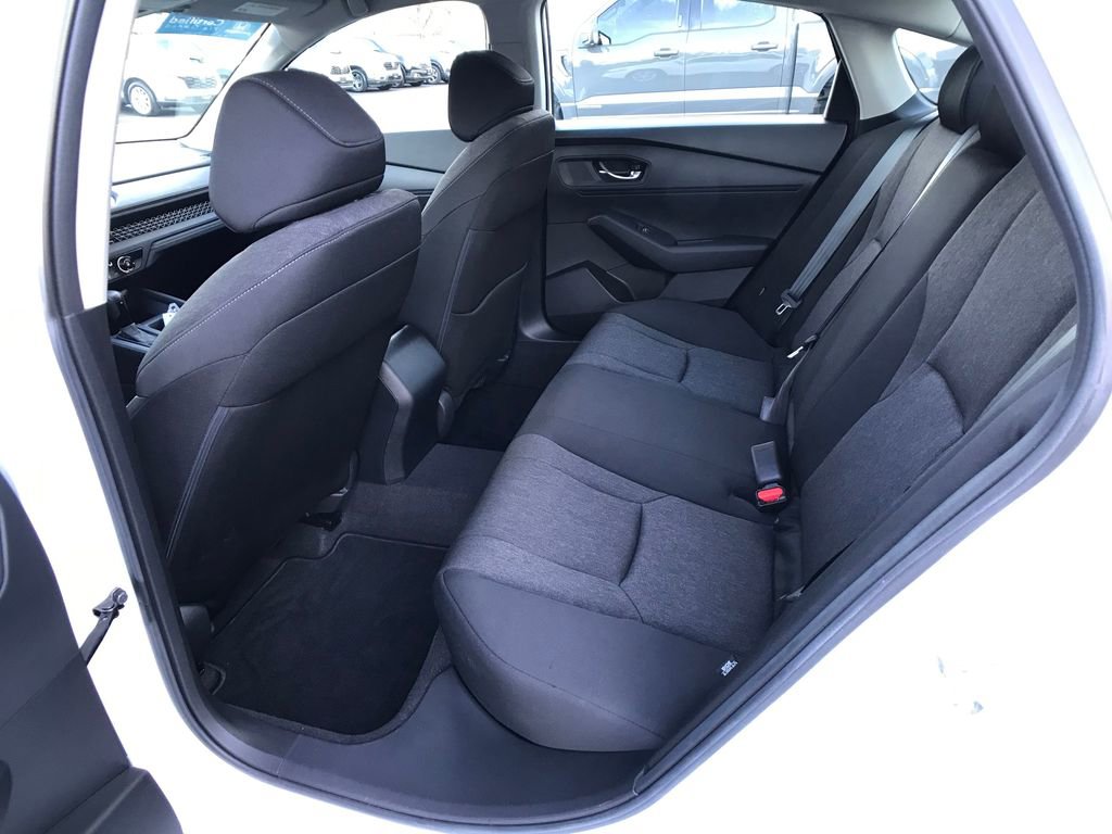 Certified 2023 Honda Accord LX image 9