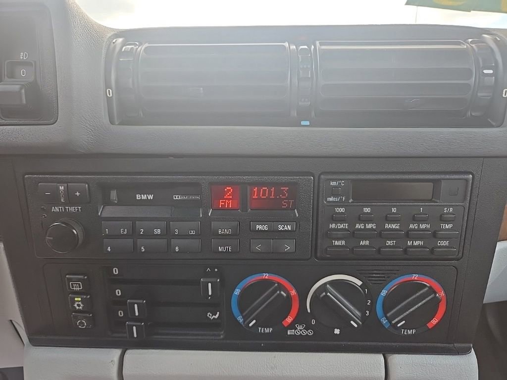 Used 1995 BMW 525i Sedan image 23