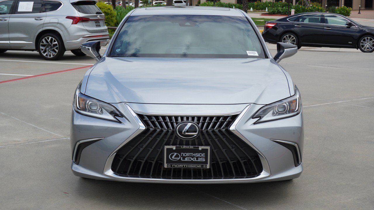 Certified 2023 Lexus ES 350 w/ Premium Package image 2