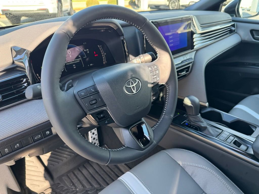 Used 2026 Toyota Camry SE w/ Convenience Package image 13