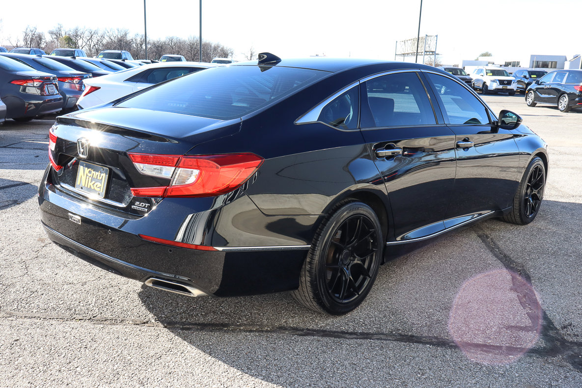 Used 2020 Honda Accord Touring image 4