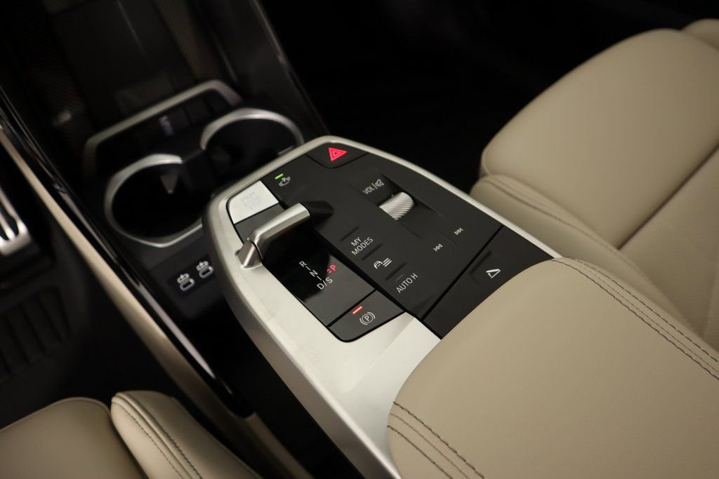 New 2025 BMW X1 xDrive28i w/ Technology Package AWD/4WD image 10