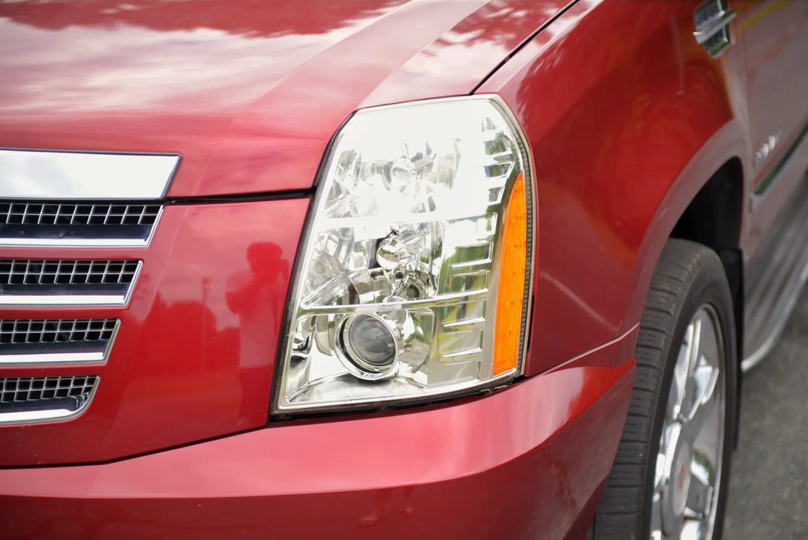 Used 2010 Cadillac Escalade Luxury AWD/4WD image 62