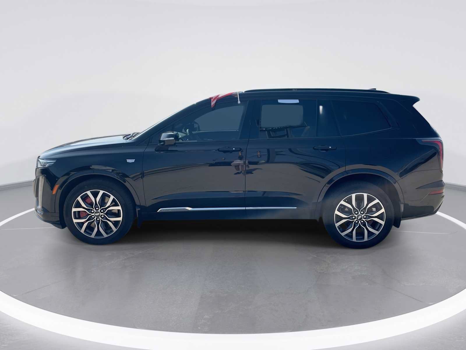Certified 2023 Cadillac XT6 Sport w/ Technology Package AWD/4WD image 6