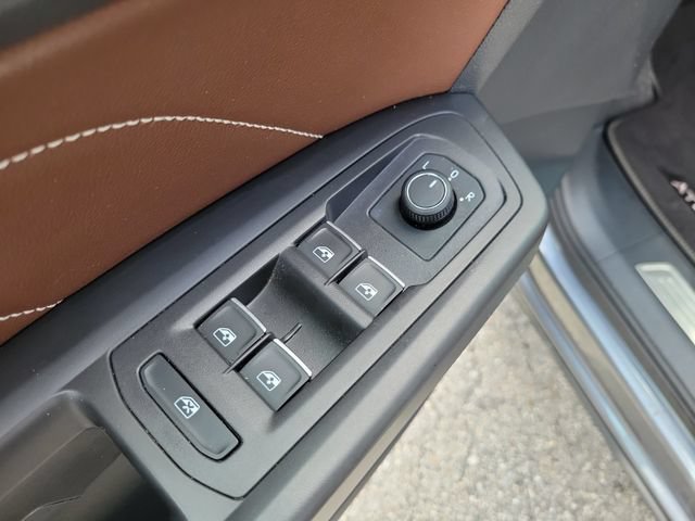 Used 2023 Volkswagen Atlas SE w/ Panoramic Sunroof Package FWD image 19