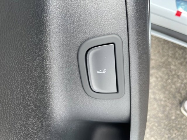 New 2026 Buick Enclave Avenir w/ LPO, Floor Liner Package image 11