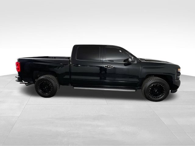 Used 2018 Chevrolet Silverado 1500 LTZ Z71 w/ Midnight Edition AWD/4WD image 18