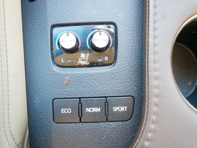 Used 2014 Toyota Avalon Limited FWD image 22