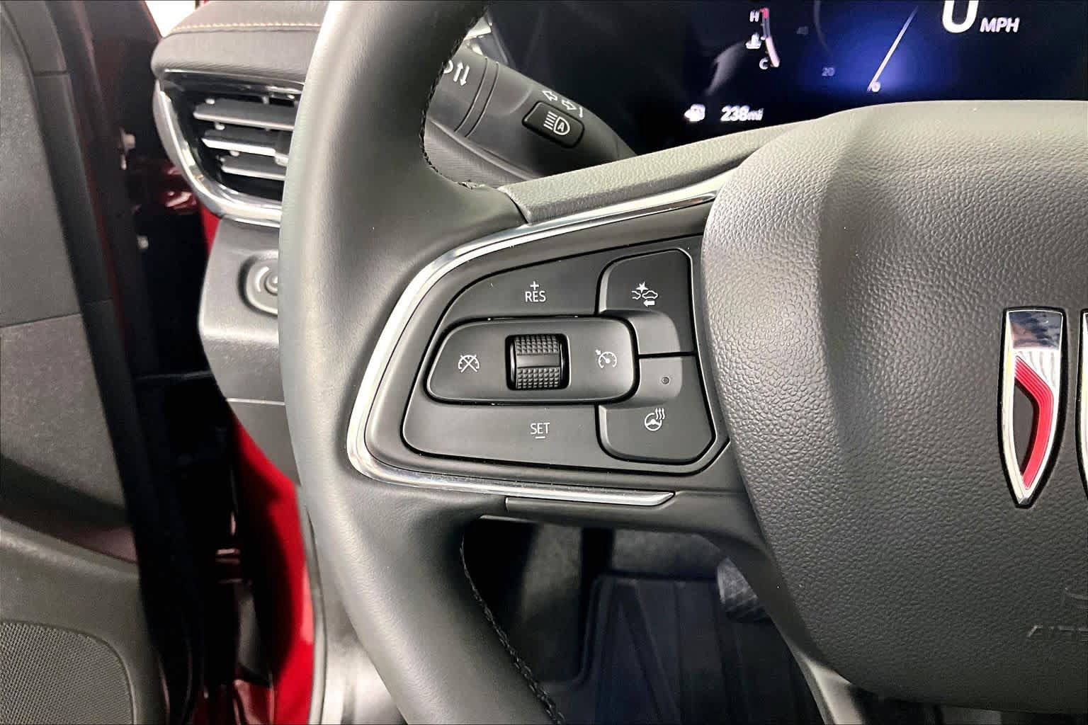 Certified 2025 Buick Envista Avenir FWD image 22