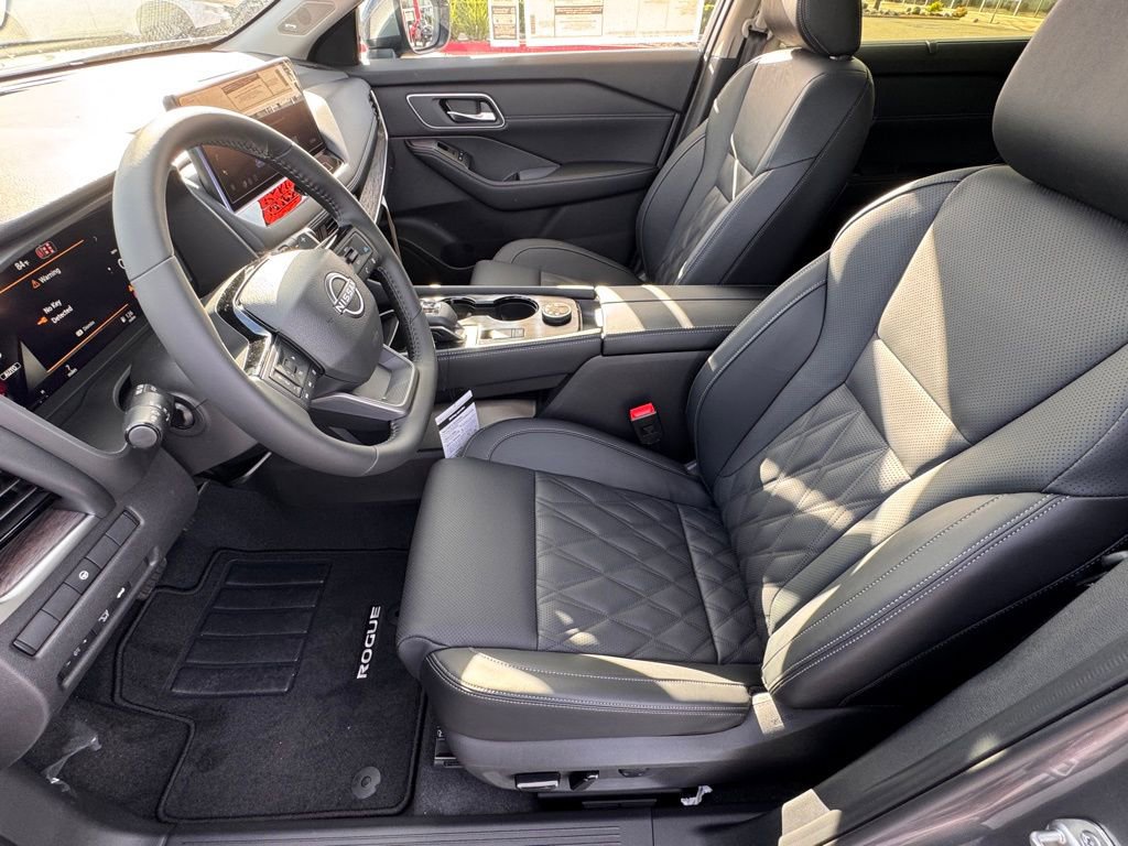 New 2026 Nissan Rogue Platinum image 9