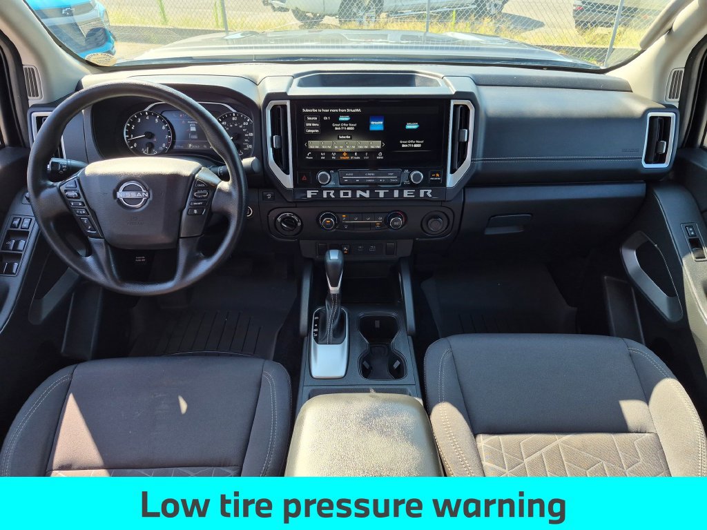 Used 2025 Nissan Frontier SV AWD/4WD image 26