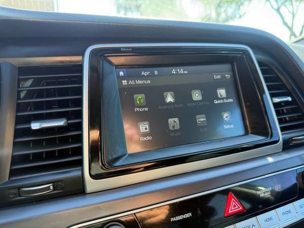 Used 2018 Hyundai Sonata SE FWD image 15