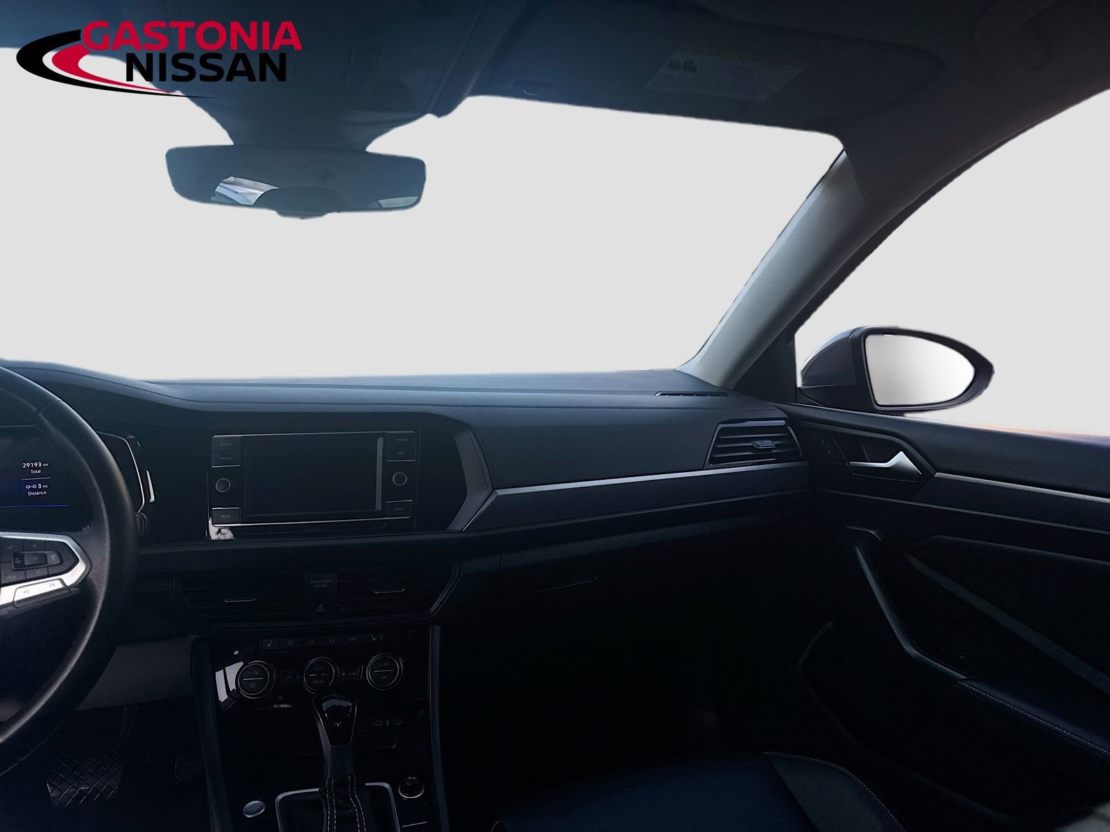 Used 2024 Volkswagen Jetta SE image 30