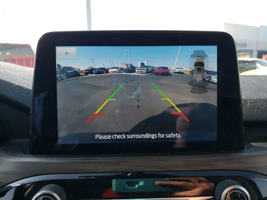 Used 2020 Ford Escape Titanium image 20