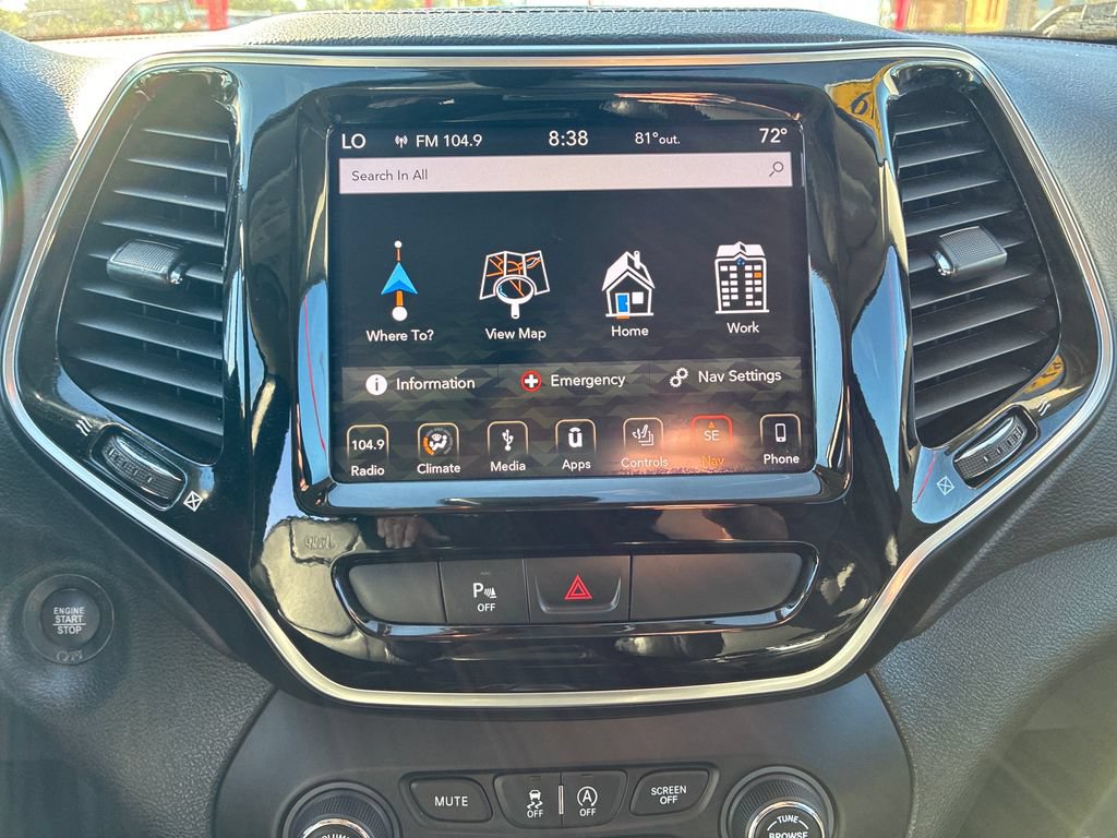 Used 2019 Jeep Cherokee Limited AWD/4WD image 31