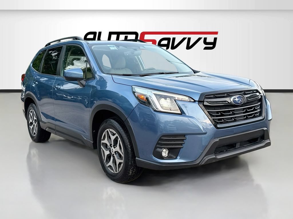Used 2024 Subaru Forester Premium AWD/4WD image 1