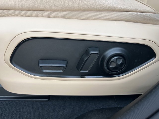 Used 2024 Jeep Grand Cherokee Limited image 15