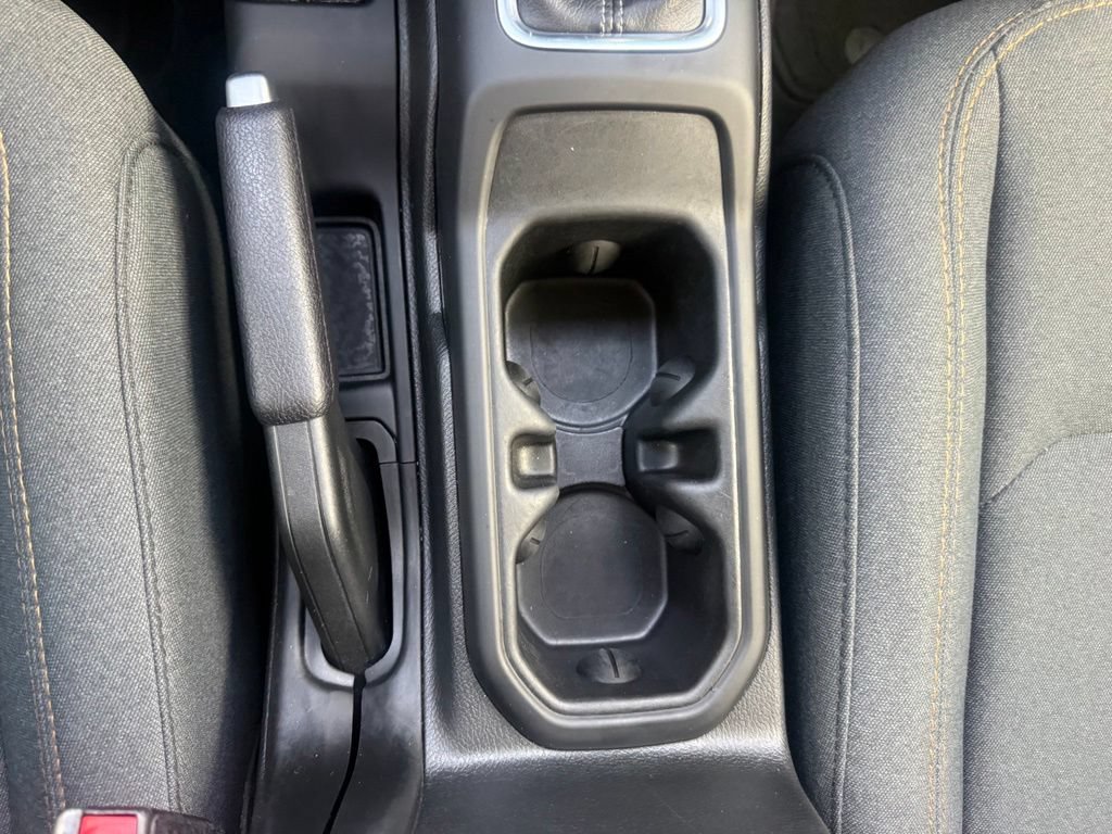 Used 2024 Jeep Wrangler Unlimited Sahara AWD/4WD image 34