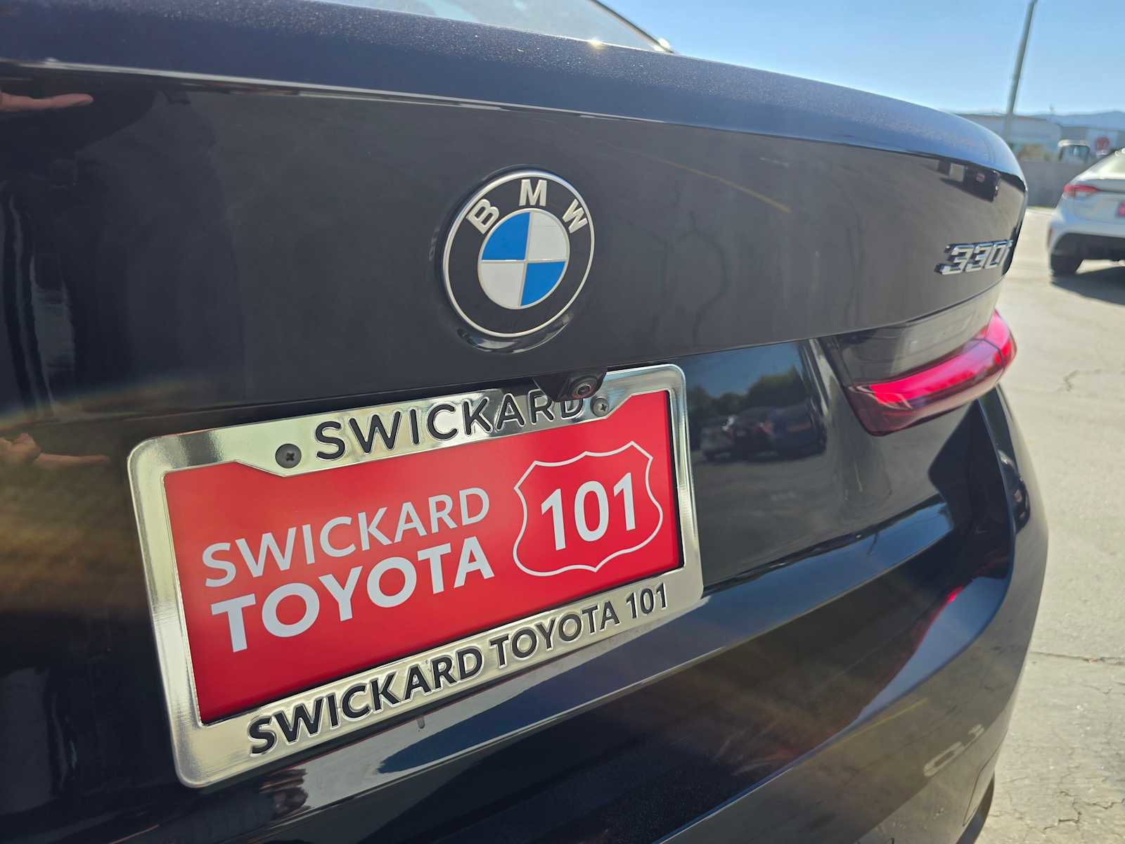 Used 2023 BMW 330i Sedan w/ Driving Assistance Package image 16