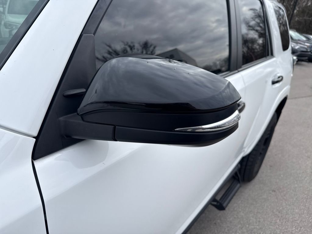 Used 2021 Toyota 4Runner Venture image 38