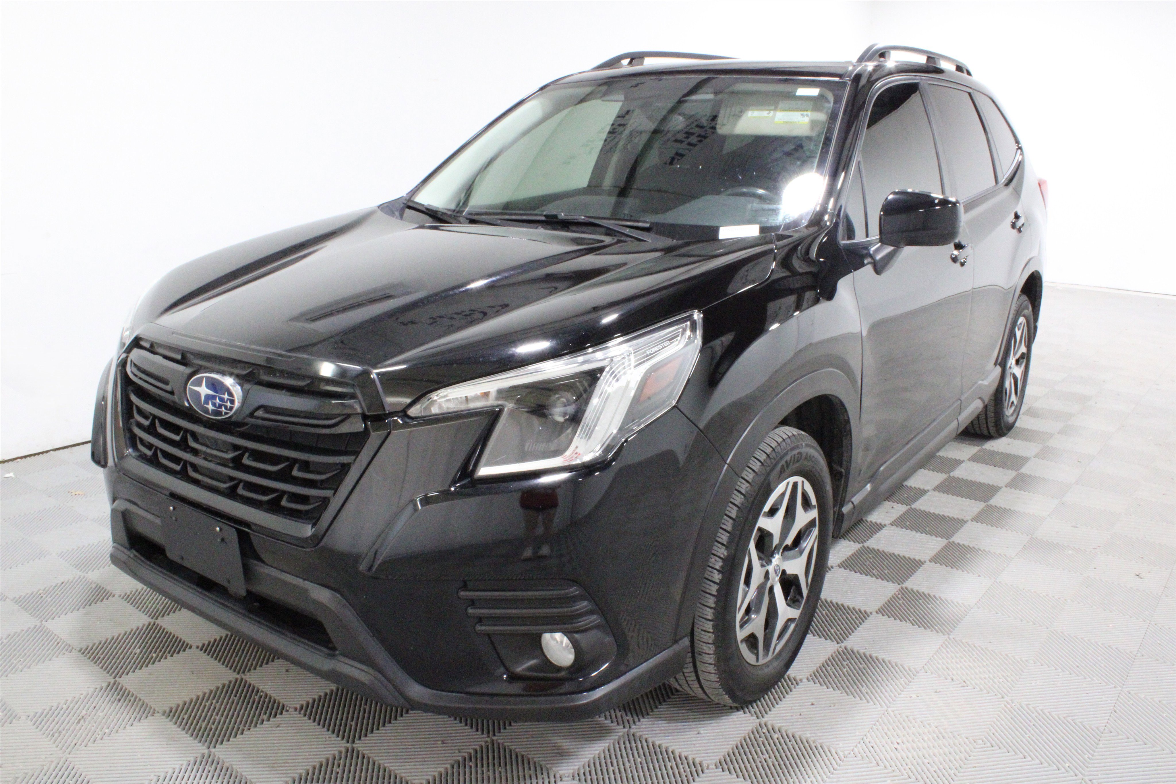 Used 2022 Subaru Forester Premium AWD/4WD image 31