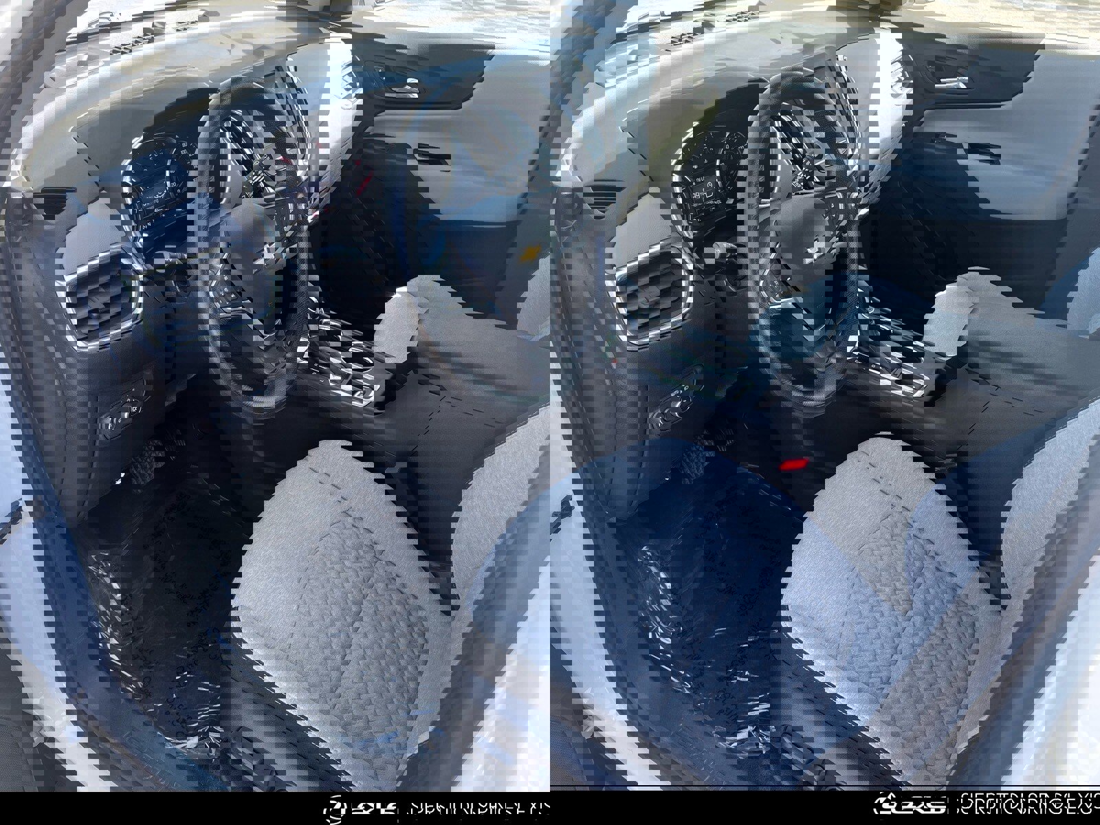 Used 2022 Chevrolet Equinox LS w/ LS Convenience Package image 10