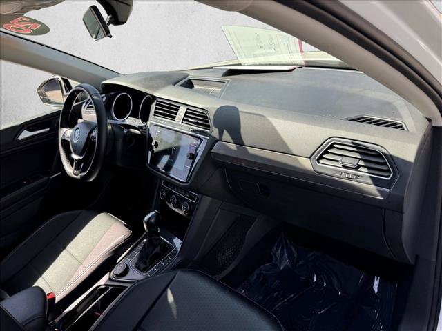 Used 2020 Volkswagen Tiguan SE AWD/4WD image 20