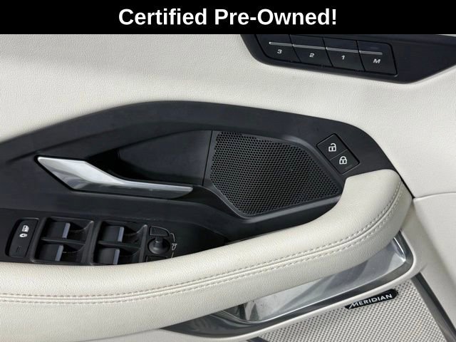 Certified 2021 Jaguar E-PACE SE image 12