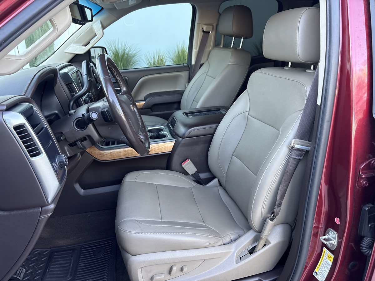Used 2017 Chevrolet Silverado 1500 LTZ w/ LTZ Plus Package RWD image 19