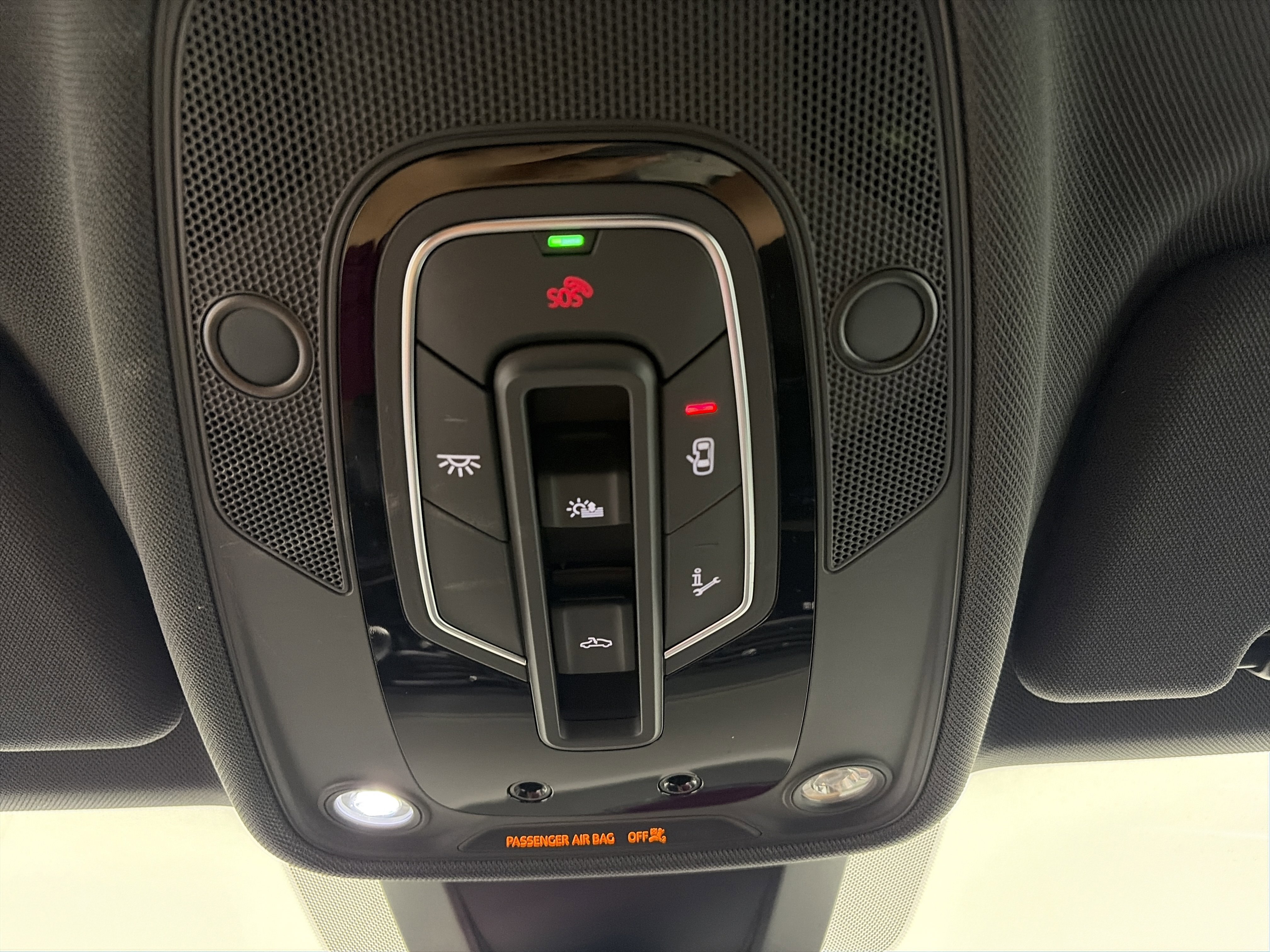 Used 2019 Audi Q8 Prestige AWD/4WD image 32