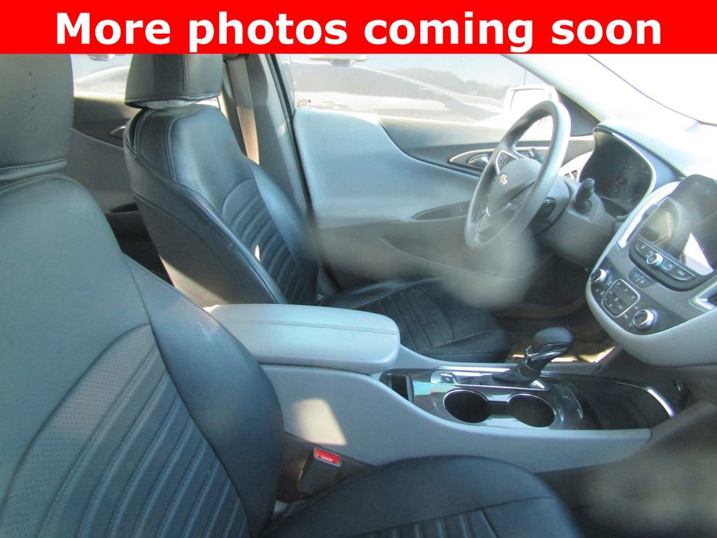 Used 2022 Chevrolet Malibu LT FWD image 11