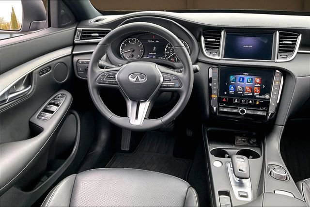 Used 2025 INFINITI QX55 Luxe w/ Cargo Package image 5