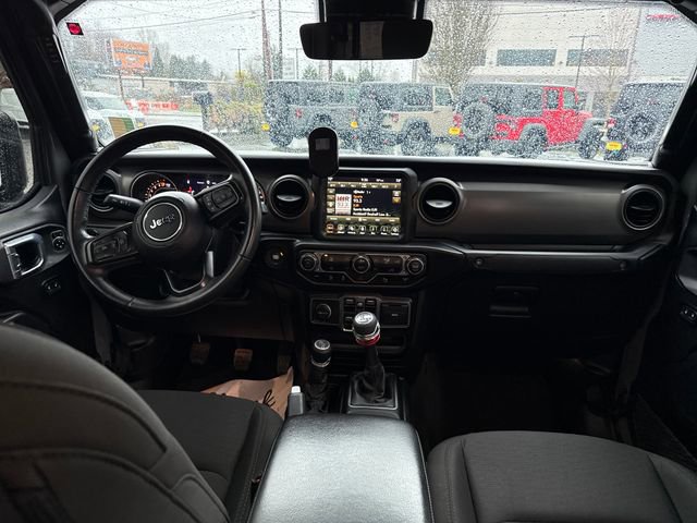 Used 2021 Jeep Gladiator Willys image 15