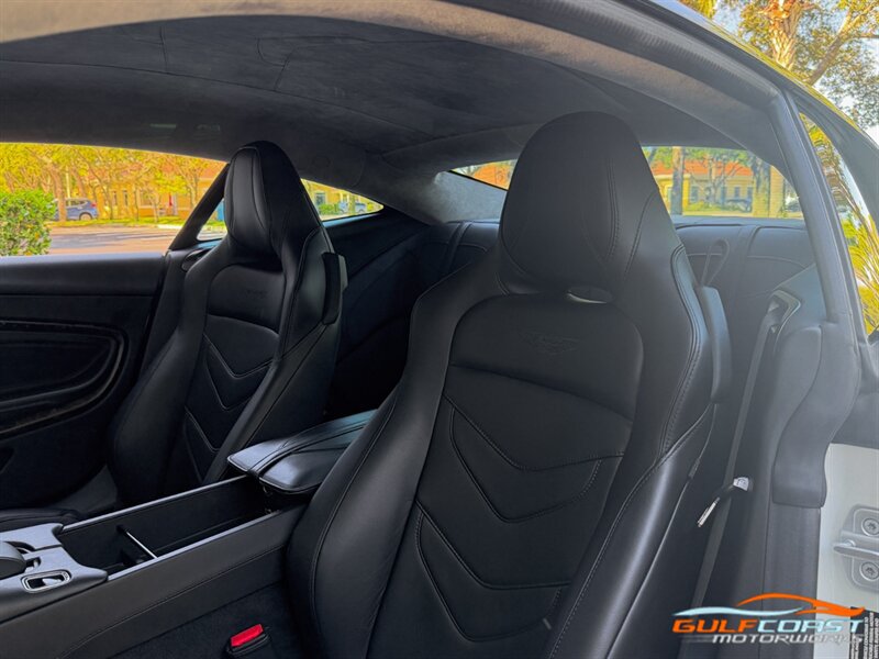 Used 2019 Aston Martin DBS Superleggera RWD image 21