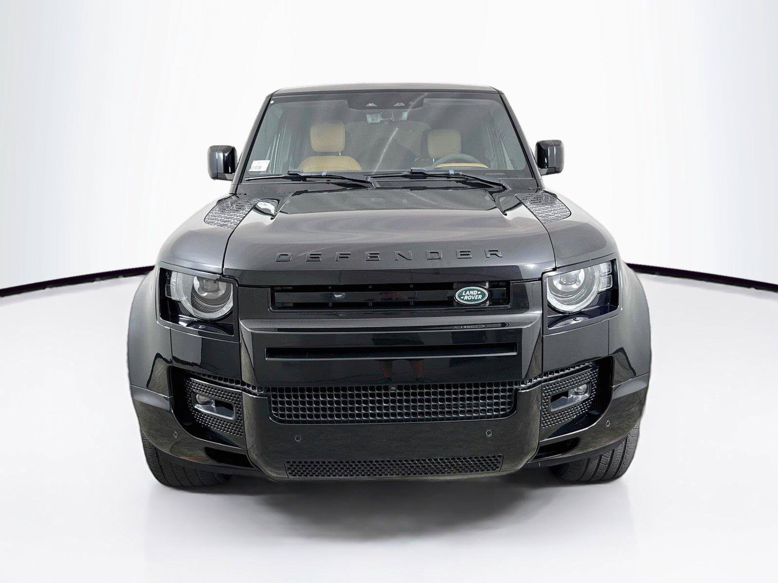 Used 2023 Land Rover Defender 110 V8 AWD/4WD image 10
